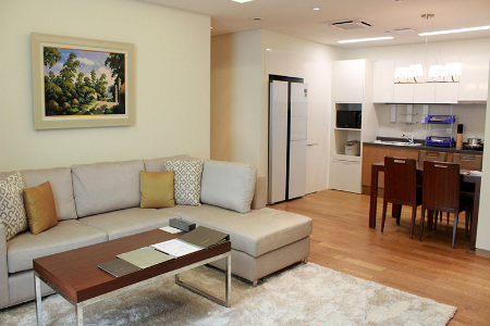 Full Serviced apartment for rent in Lotte building with 2 bedrooms