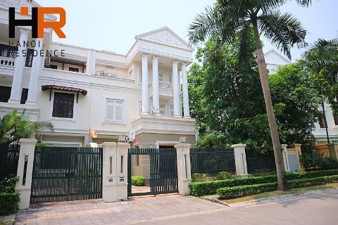 Luxurious & available villa for rent in Ciputra, near Unis & 5 bedroom