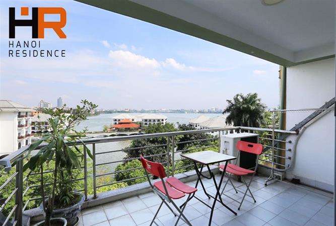 Beautiful lake view one bedroom apartment for rent on Tu Hoa st