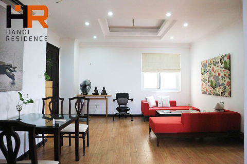 Charming apartment for rent in Lac Long Quan street with 02 bedrooms