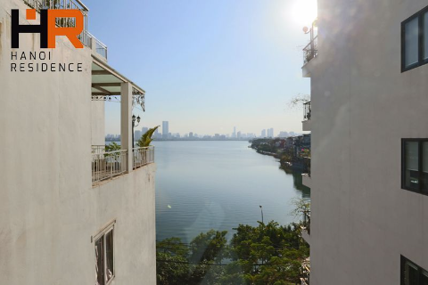 High floor & Lake view 03 beds apartment for rent in Westlake