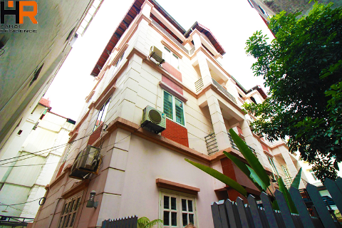 Lovely 5 Bedroom with Little Yard for rent in Tay Ho 