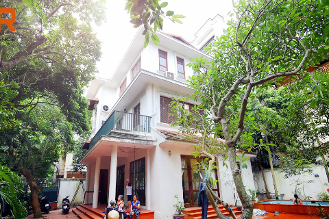4- Bedroom Villa with a Big Garden and a Swimming Pool for rent in Tay Ho 