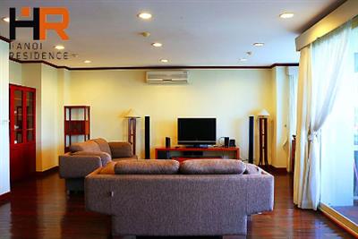 Spacious Apartment for rent in Tay Ho, 3 bedroom with services & balcony