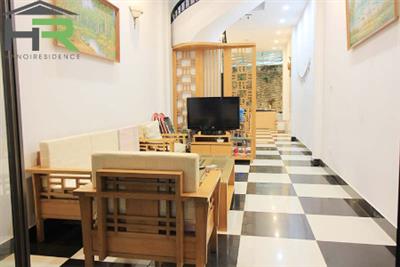 Cozy 04 bedroom house in Ba Dinh, walking distance to Lotte Center