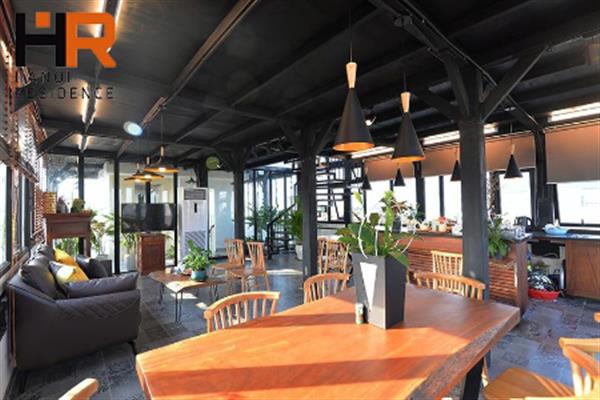 Brand-new Duplex 04 bedroom apartment on top floor in Tay Ho dist