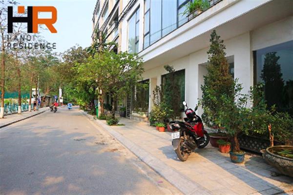 Front Lake one bedroom apartment for rent in Tay Ho district