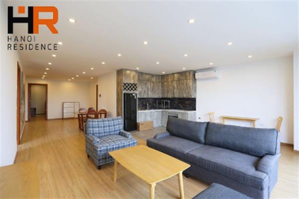 Spacious & Lake view 03 bedroom apartment for rent in Tay Ho dist