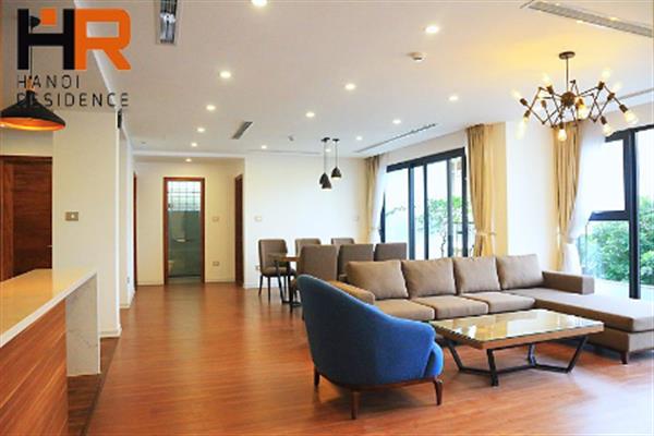 Spacious & 04 bedroom serviced apartment in Tay Ho, high quality furniture