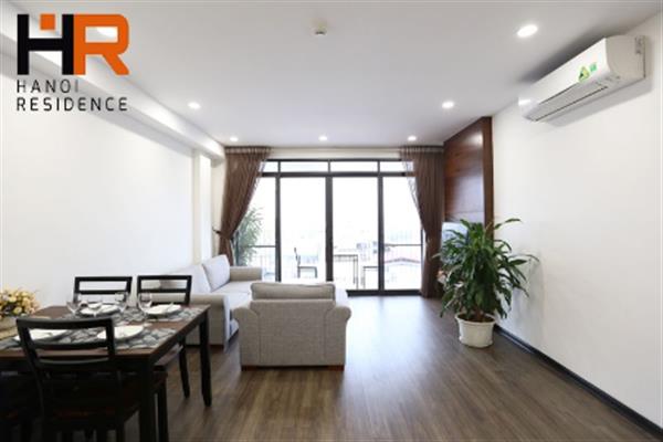 Lake view apartment 02 beds in Xuan Dieu, big balcony, modern style