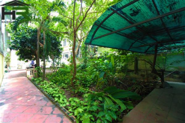 04 bedroom house on Doi Can st, large outdoor space, balcony available