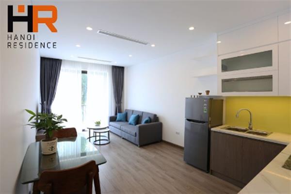 Brand-new 02 bedrooms apartment with balocony & nice view on Tu Hoa street