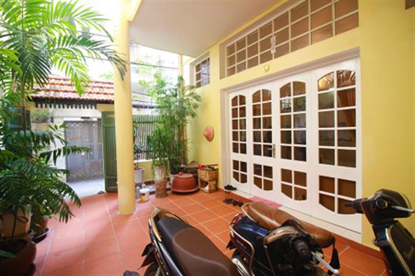 Cosy 2 bedroom house for rent with full furniture in Tay Ho