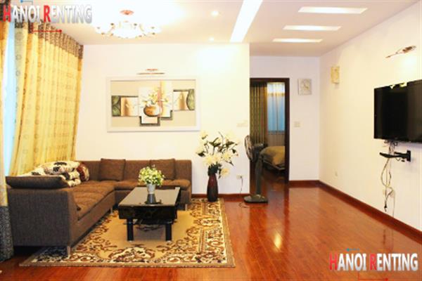 Lake side apartment for rent in Trich Sai, good decor, modern design