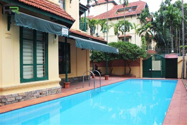 Swimming pool villa for rent in To Ngoc Van with 5 bedrooms & big yard