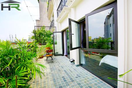 Cozy one bedroom apartment near Hoan Kiem lake, big balcony & nice view