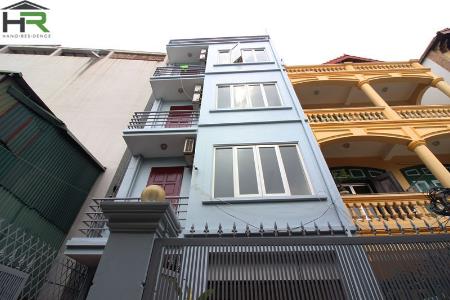5 bedrooms house for rent in Tay Ho, quiet location and nice terrace