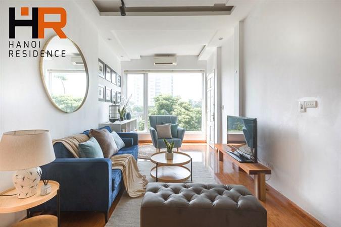 Beautiful & Lake view two bedrooms apartment for rent in Tran Vu st
