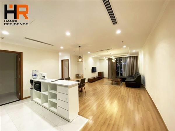 3-Bedroom Apartment with City View in a medium floor for rent in Vinhomes Nguyen Chi Thanh
