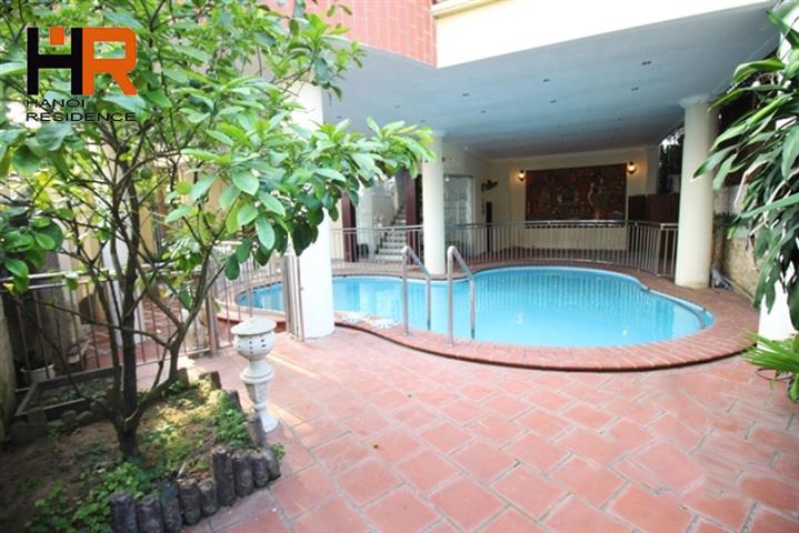 Swimming pool house with garage, large yard for rent in Tay Ho