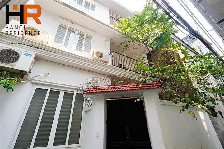 Modern House 03 beds, fully furnished, nice courtyard in Tay Ho dist