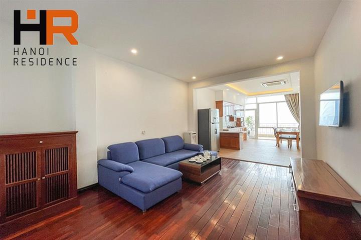 High floor & Lake view 02 beds apartment with balcony on Xuan Dieu st