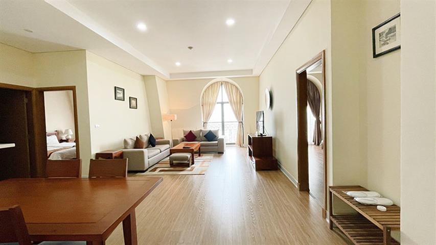 Hoan Kiem serviced residence, 2 bedrooms with gym and pool services