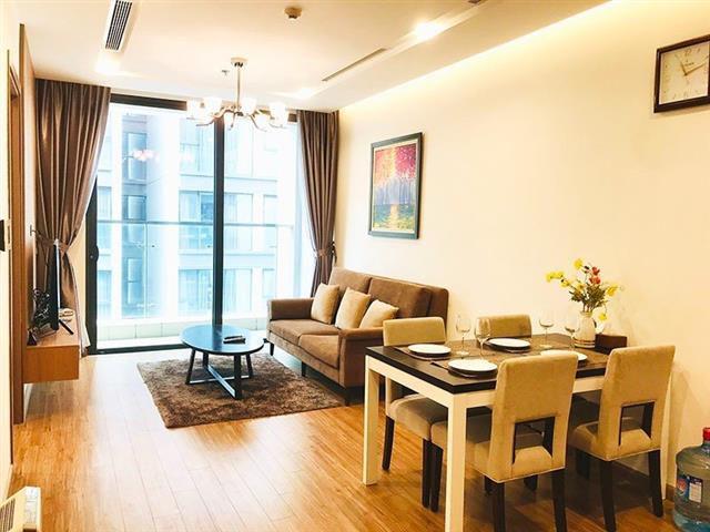 High floor and elegant 2 bedroom apartment for rent in M1 building in Vinhomes Metropolis