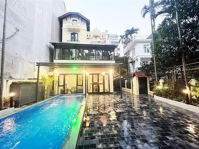 Swimming pool villa for rent in Tay Ho, newly renovation, 5 bedroom with furniture