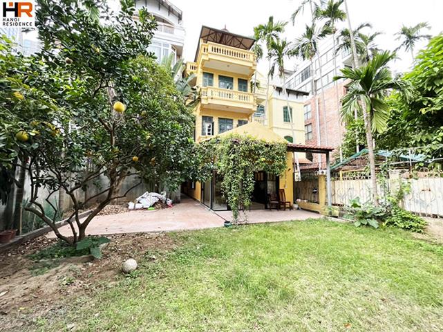 Garden house for rent in Tay Ho with terrace, 4 bedrooms and nice furniture