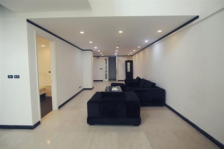 Newly-renovated 4 bedroom penthouse for rent in P1 building in Ciputra Hanoi