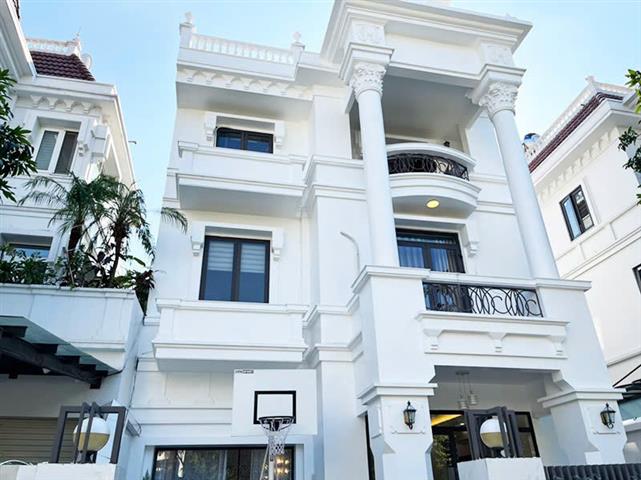 Charming 5 bedroom villa for rent in T block in Ciputra Hanoi