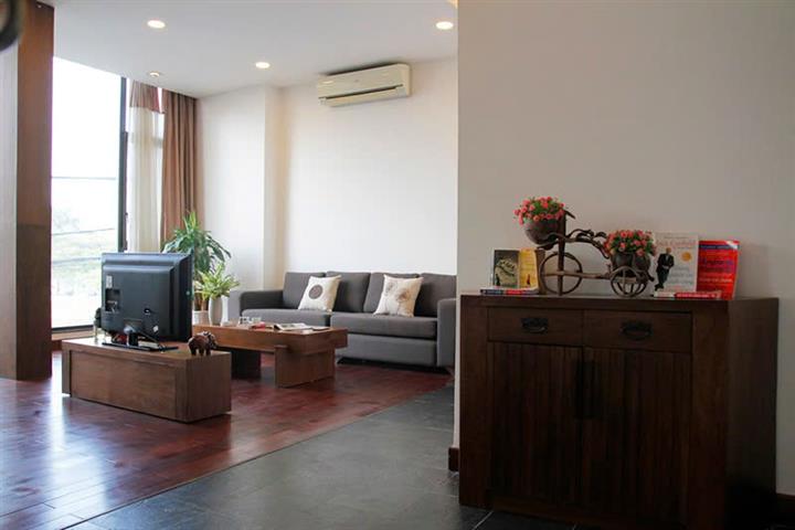 Lake view 2 bedroom serviced apartment for rent on Quang Khanh street